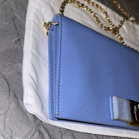 Preloved Salvatore Ferragamo wallet on chain sky blue color great condition - Picture 4 of 16
